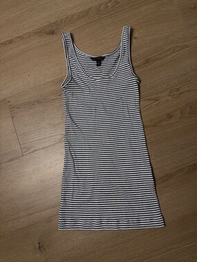 Banana Republic ribbed Black & White Tank top size XS